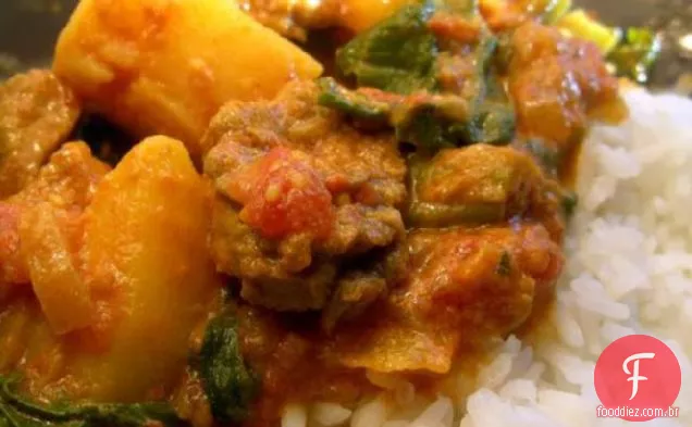 Cordeiro, Batata E Espinafre Curry