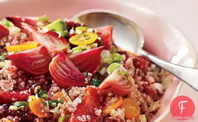 Salada de beterraba, laranja-sangue, Kumquat e Quinoa