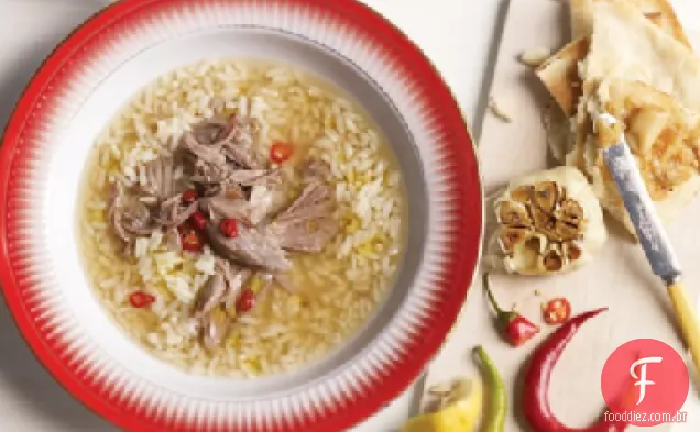 Sopa de arroz turca com cordeiro