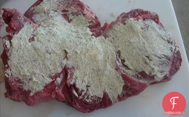 Rack De Cordeiro com uma crosta de mel e avelã
