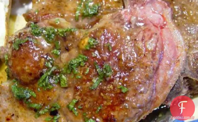 Costeletas De Cordeiro Com Molho De Hortelã Jalapeno