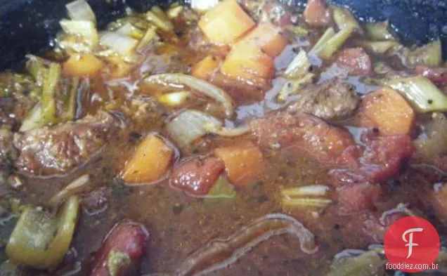 Sobras de cordeiro estilo Marroquino e carne picante Cous Cous