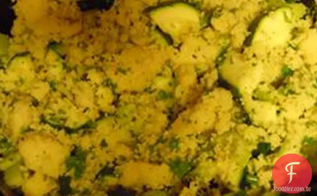 Salada de cuscuz e pepino