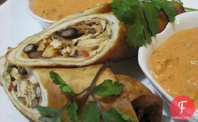 Flautas De Frango Com Feijão Preto