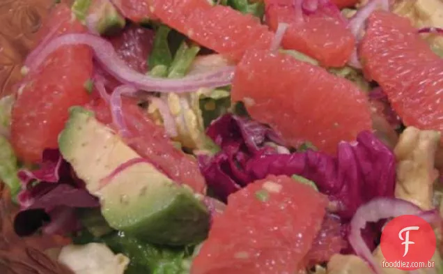 Salada de toranja e abacate