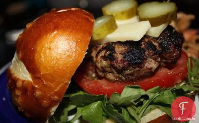Bacon recheado-Cheddar BBQ Burger