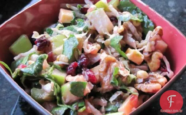 Salada De Maçã Com Vinagrete De Cranberry
