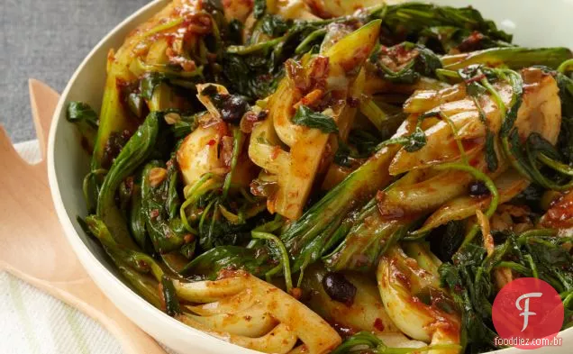 Bok Choy com molho de Feijão Preto