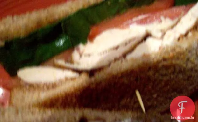 Sanduíche de frango Caesar BLT