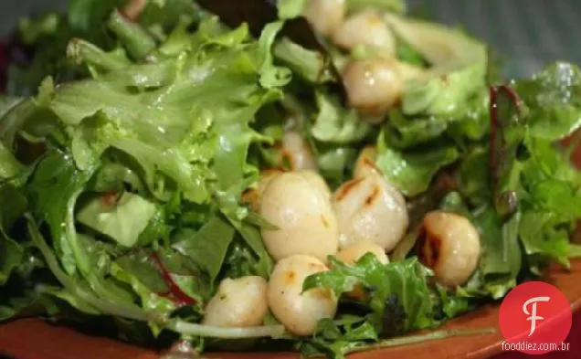 Salada de abacate e macadâmia