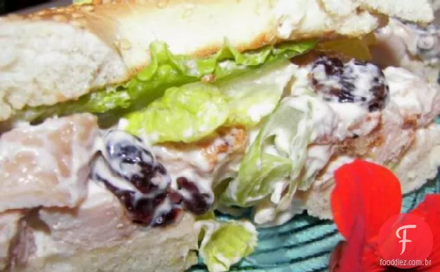 Sanduíche De Salada De Frango Cereja