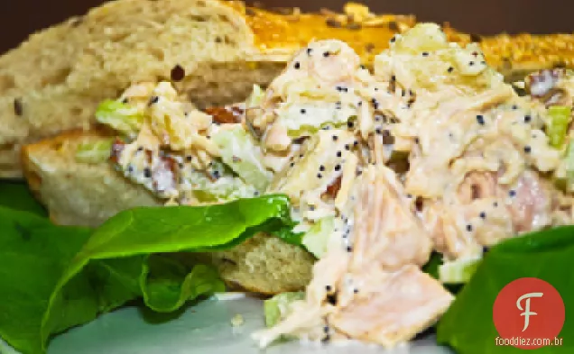 Salada de frango e abacaxi