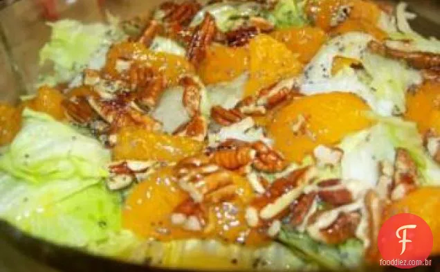 Salada De Laranja Mandarim Com Molho De Sementes De Papoula Quente