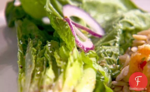 Corações Romaine com molho grego