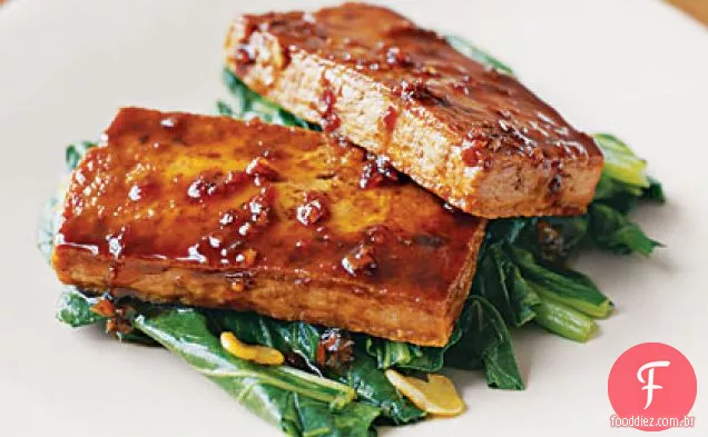 Tofu envidraçado com Bok Choy