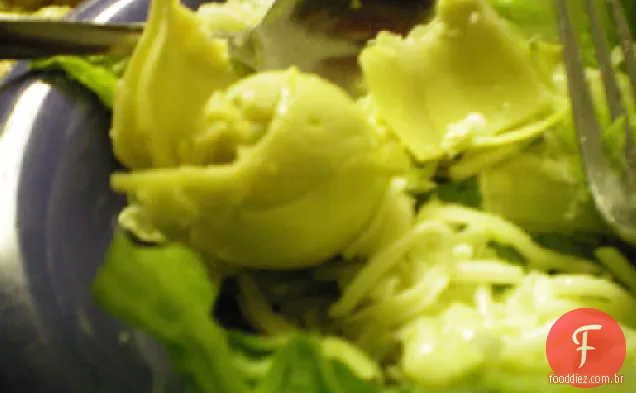 Corações de Romaine, Palmeira e alcachofra com molho Citrus Dijon