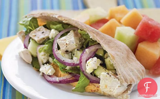 Salada Grega De Frango Pitas