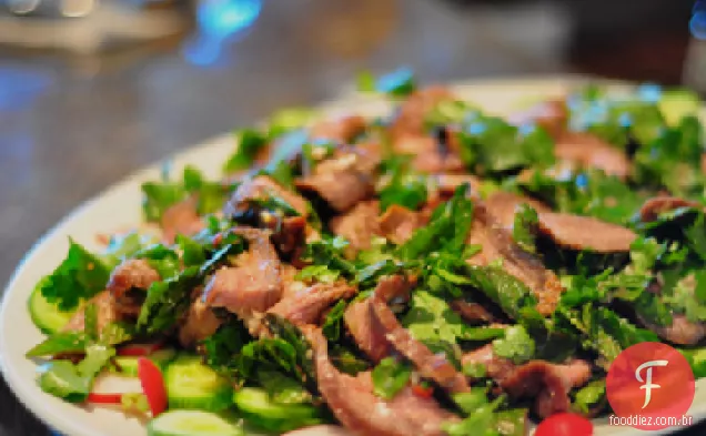 Salada De Carne Tailandesa Grelhada