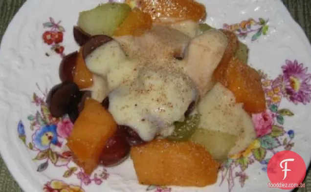 Salada de melão com molho de laranja e mel