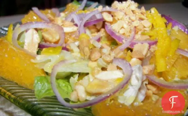 Salada de laranja e amendoim