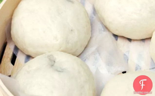 Pãezinhos de porco cozidos no vapor (baozi)
