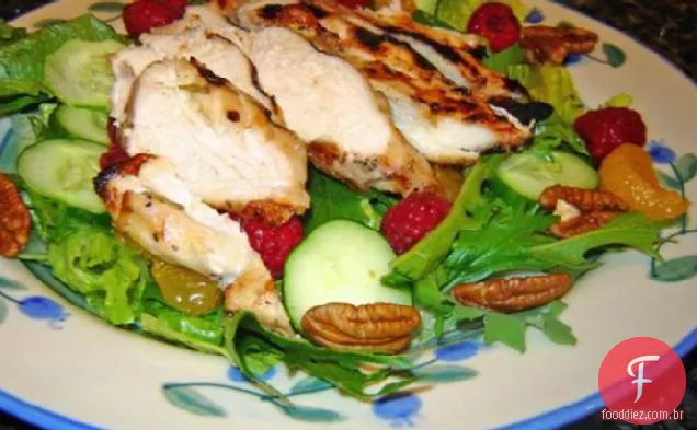 Salada De Frango Com Framboesa Grelhada