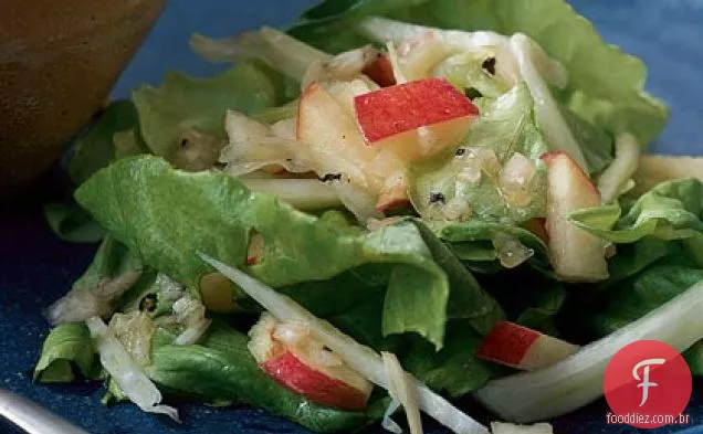 Salada de erva-doce e maçã com molho de chalota de limão