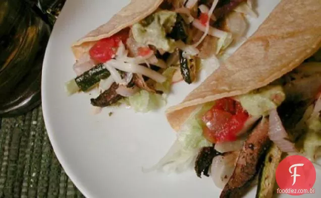 Tacos de Portabella e abobrinha