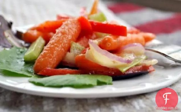 Salada De Cenoura Marinada