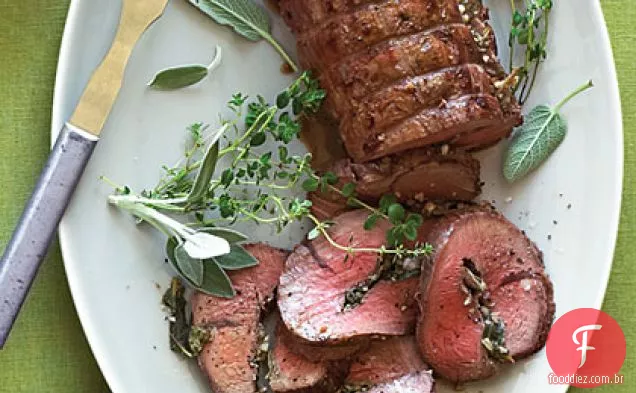 Filé mignon grelhado com ervas frescas
