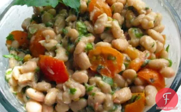 Salada De Feijão branco e tomate cereja