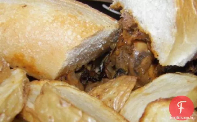 Sanduíches De Bife Com Cebola Crocante