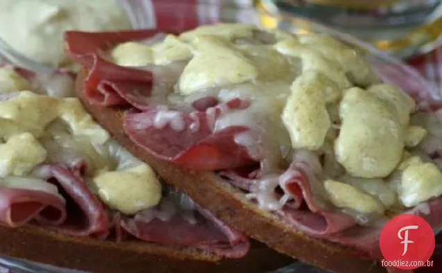 Não-Kraut Aberto Enfrentou Reuben