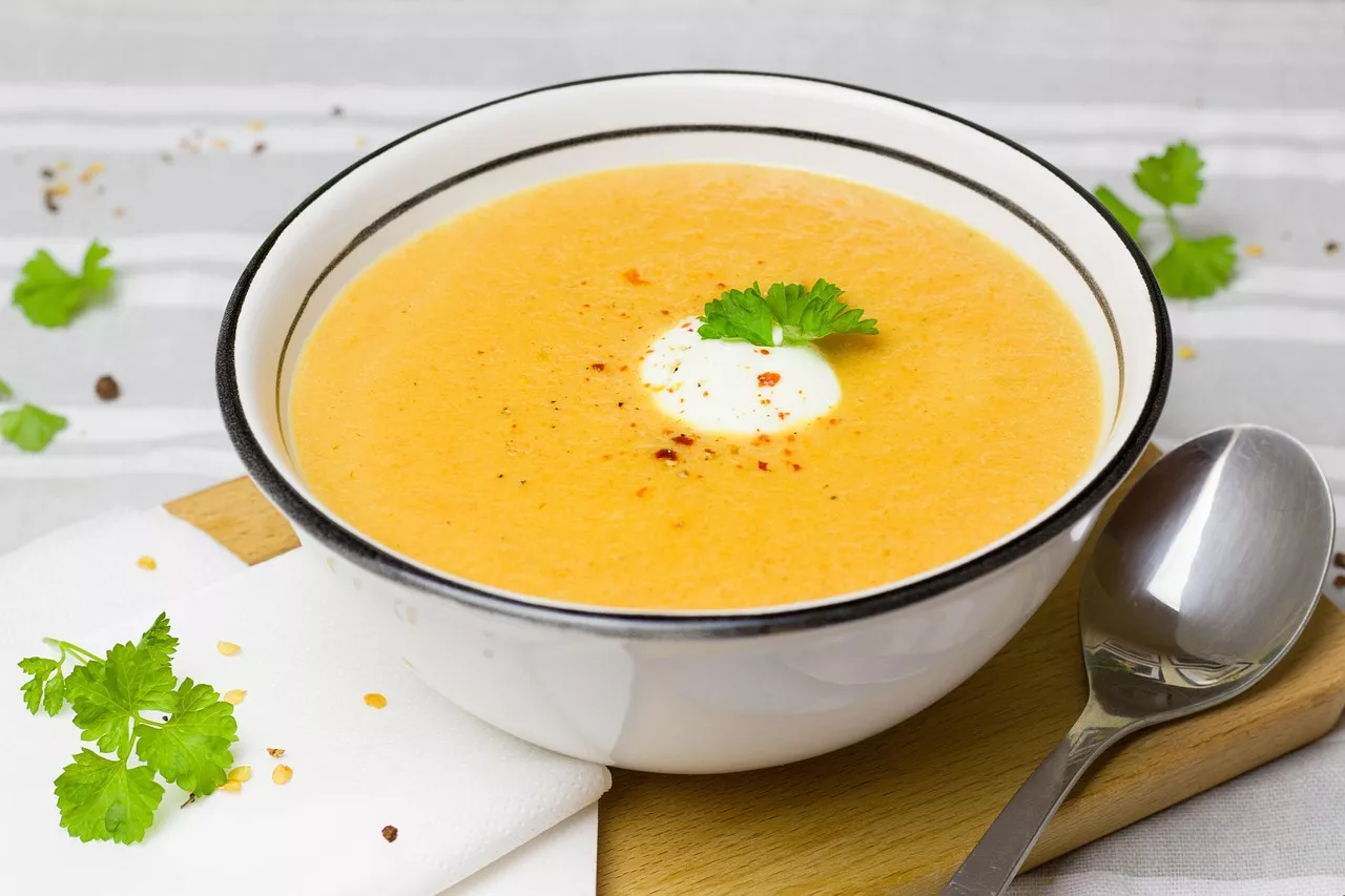 10 receitas de sopa fáceis e deliciosas para uma noite aconchegante de inverno